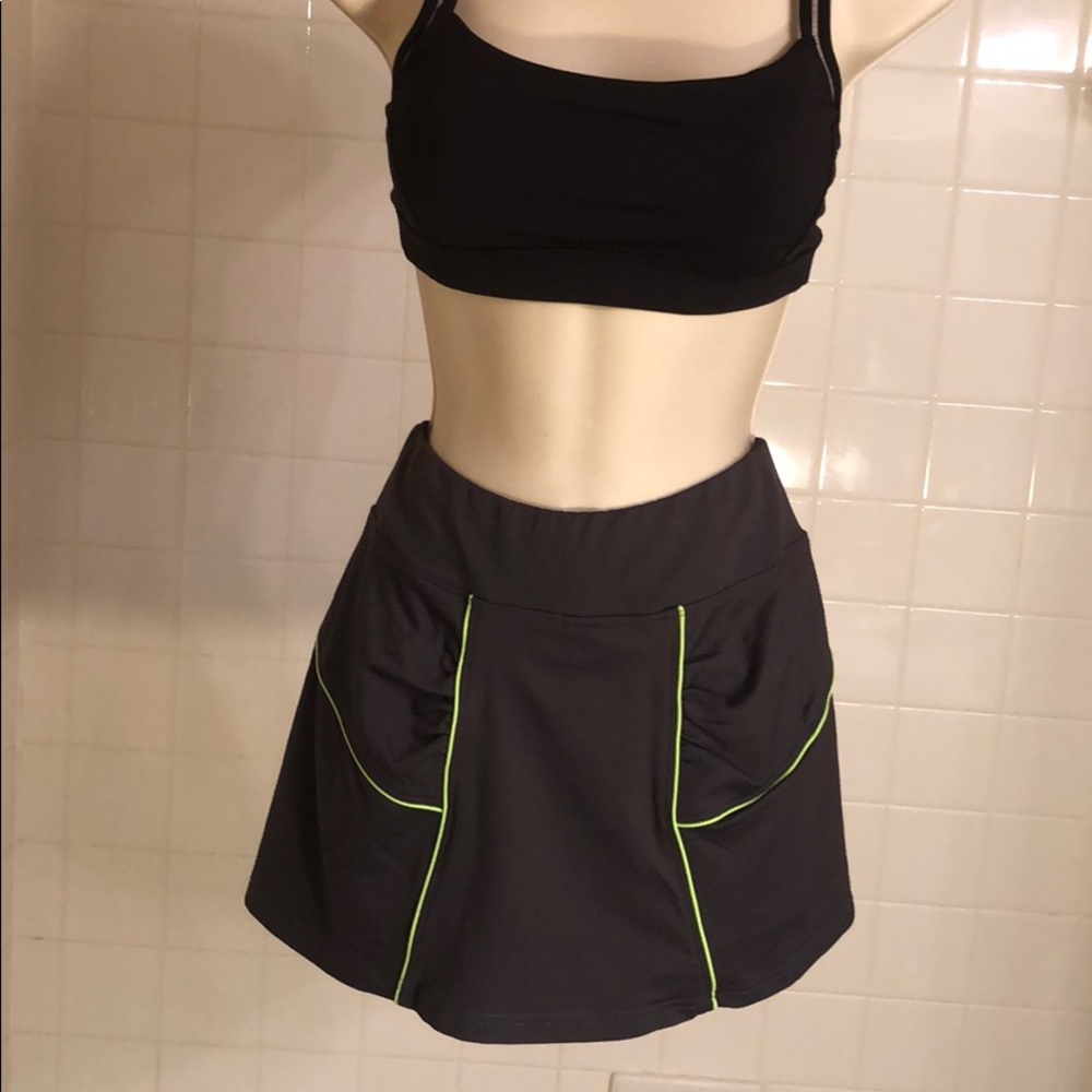 SALE🧨🧨LIJA ATHLETE, Made in Canada Skirt SZ  S